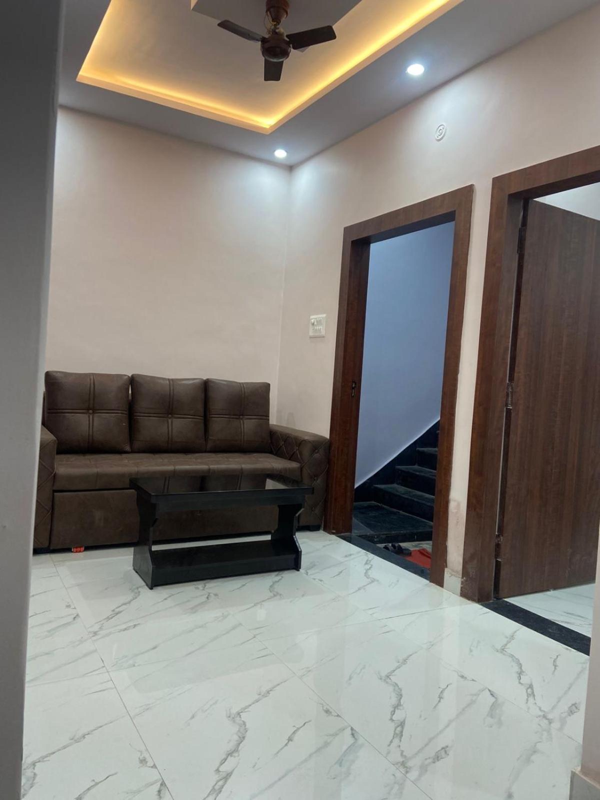 Nirmal Niwas Hotel Varanasi Ngoại thất bức ảnh